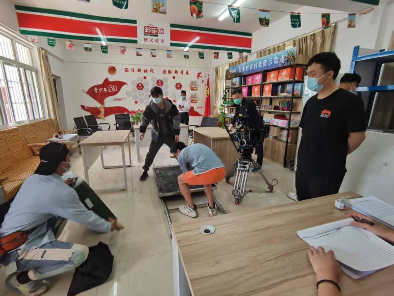 追星女孩心理学分析报告：宜宾县广告片拍摄公司揭秘饭圈应援式传播逻辑